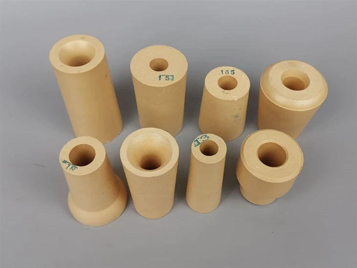 Zirconia nozzle